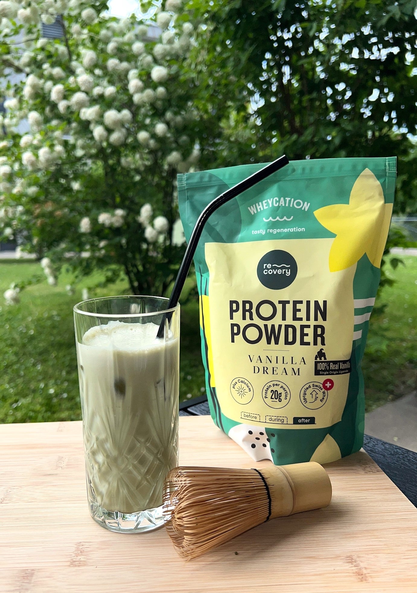 Iced Matcha Vanilla Latte