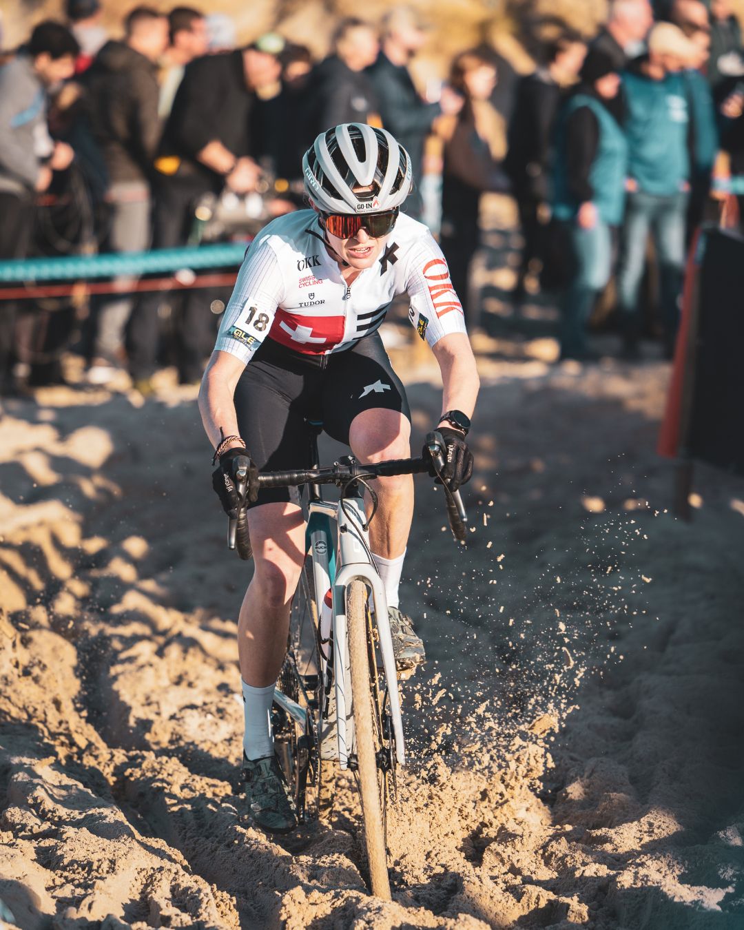 Rebekka Estermann an der Radquer EM in Middelkerke